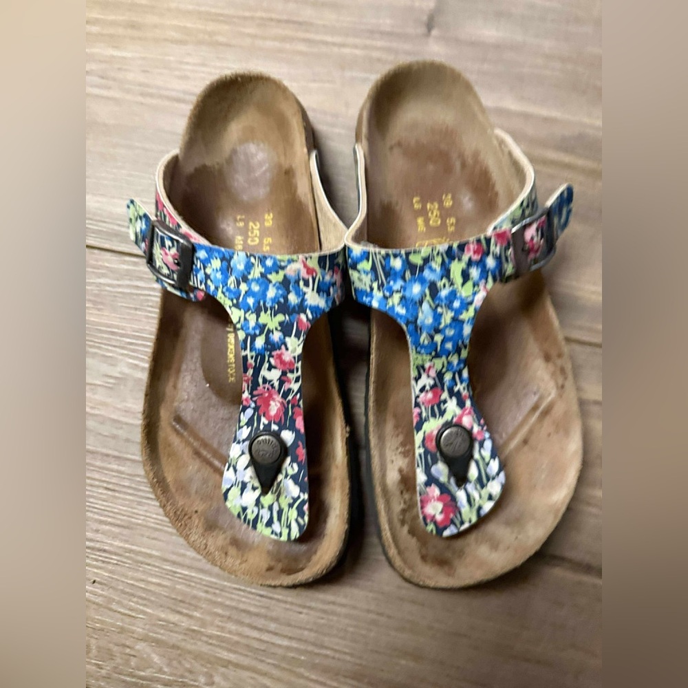 Floral Papillio Sandals with Buckle